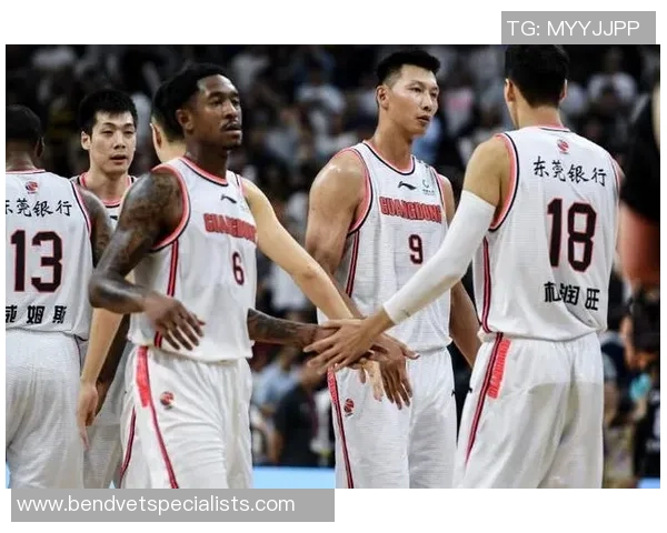 深圳篮球队反击战术分析与得失总结探讨